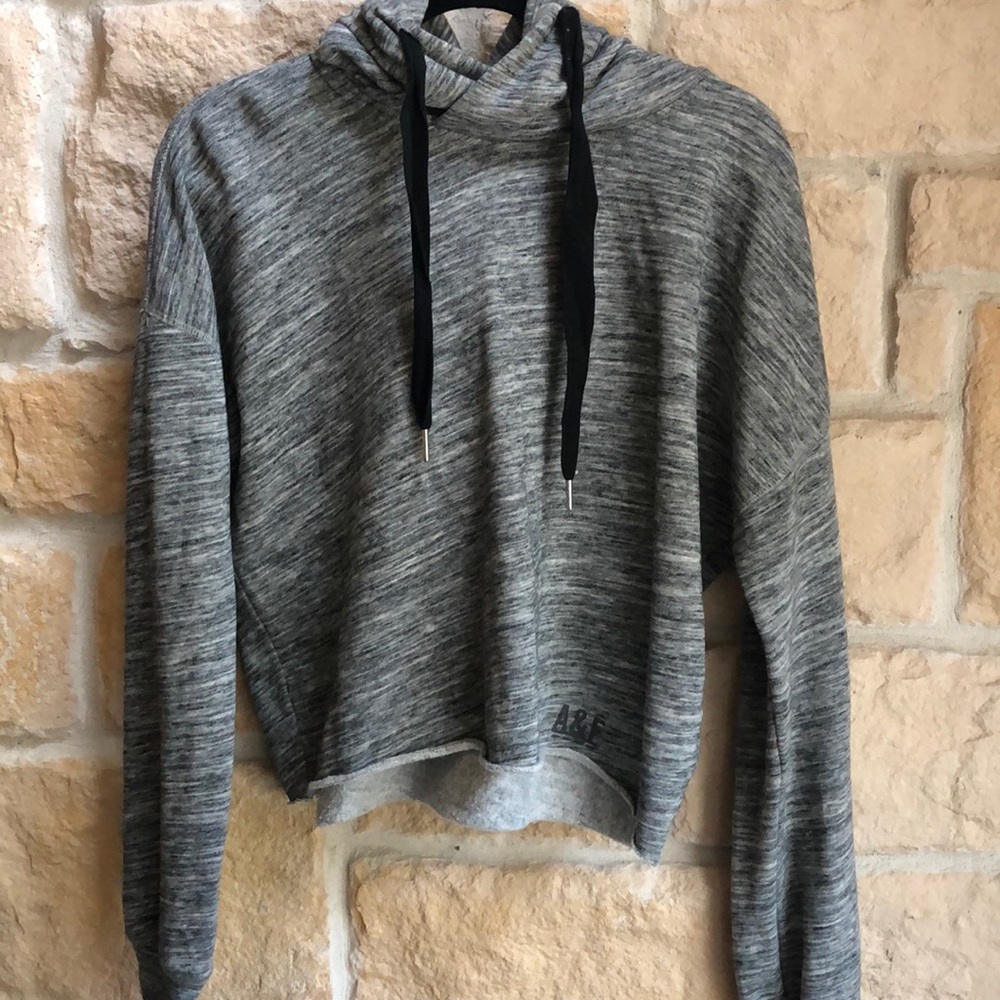 Abercrombie & Fitch crop hoodie